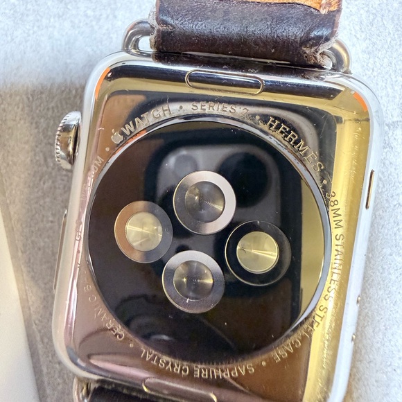Hermès Apple Watch Series 2 - Picture 11 of 11